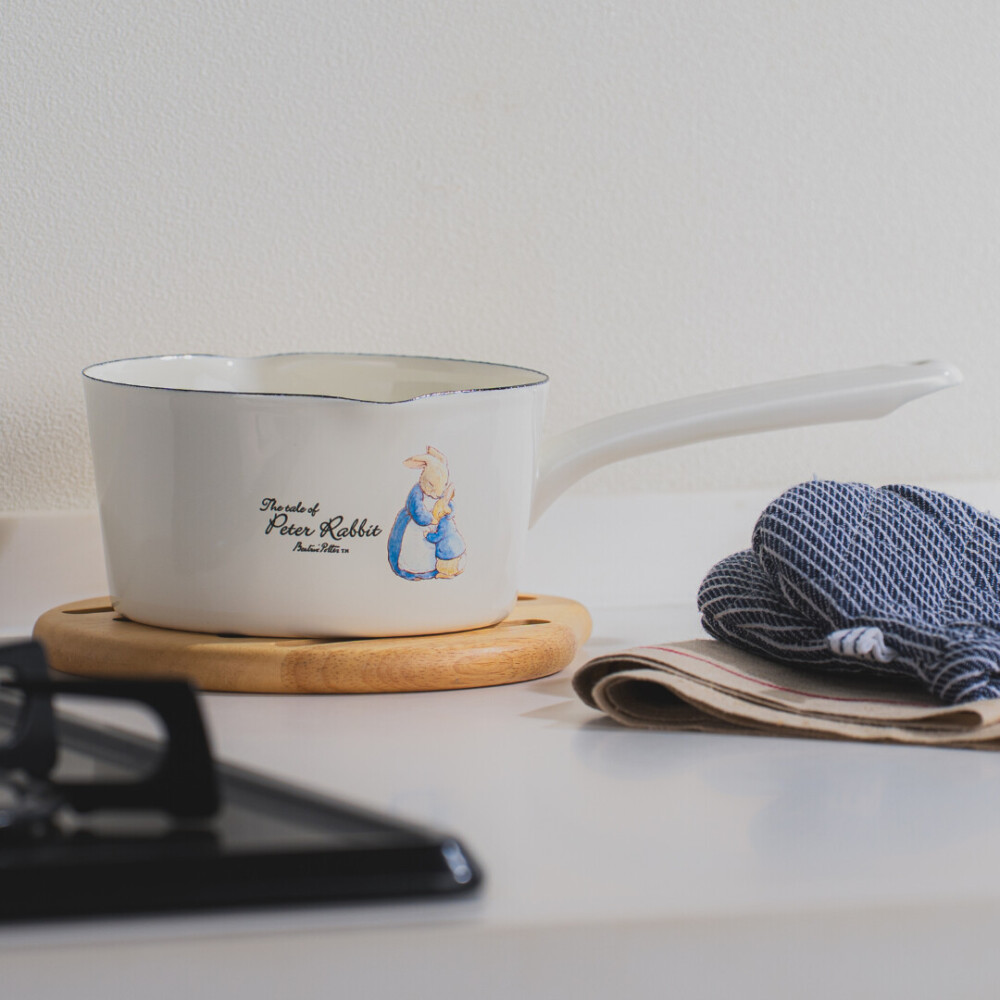 【ピーターラビット】ホーローミルクパン15cm